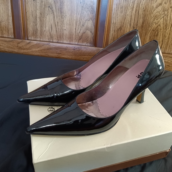 bp Shoes - Elegant Black Patent Leather Heels